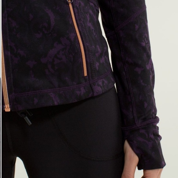 💕x3HP💕RARE Lululemon Forme Jacket II *Textured - Picture 4 of 8